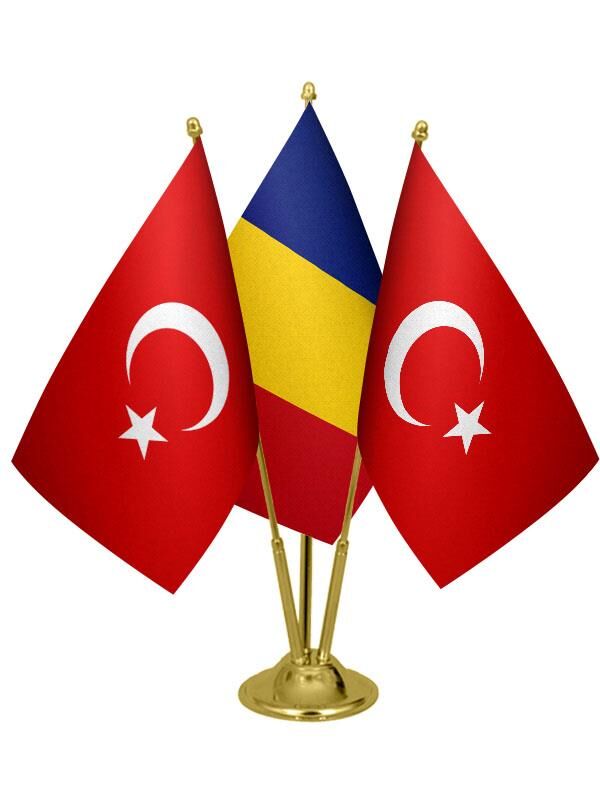 Masa Üstü Romanya Bayrağı Türk Bayrağı Üçlü Pirinç Direk Masa Bayrak Seti