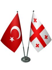 Masa Üstü Gürcistan Bayrağı Türk Bayrağı İkili Krom Direk Masa Bayrak Seti