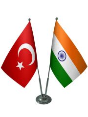 Masa Üstü Hindistan Bayrağı Türk Bayrağı İkili Krom Direk Masa Bayrak Seti