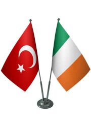 Masa Üstü İrlanda Bayrağı Türk Bayrağı İkili Krom Direk Masa Bayrak Seti