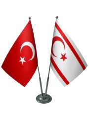 Masa Üstü KKTC Bayrağı Türk Bayrağı İkili Krom Direk Masa Bayrak Seti