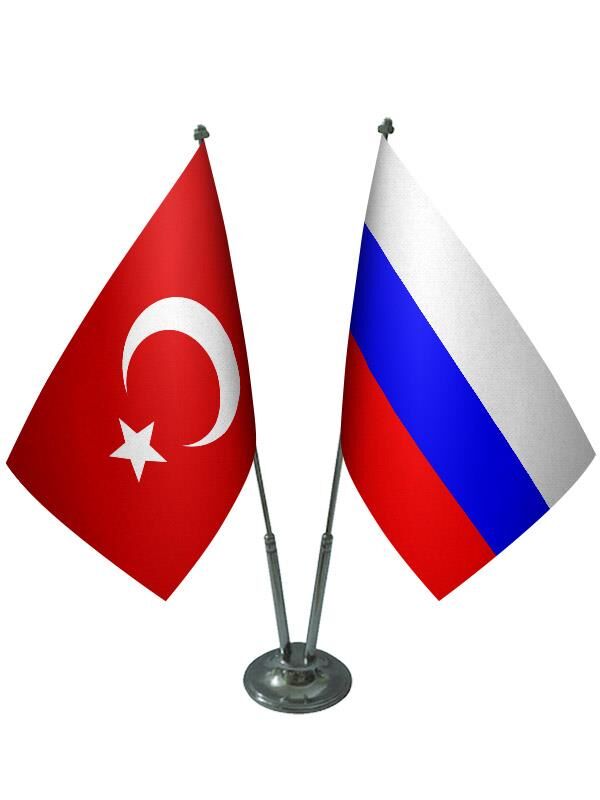 Masa Üstü Rusya Bayrağı Türk Bayrağı İkili Krom Direk Masa Bayrak Seti