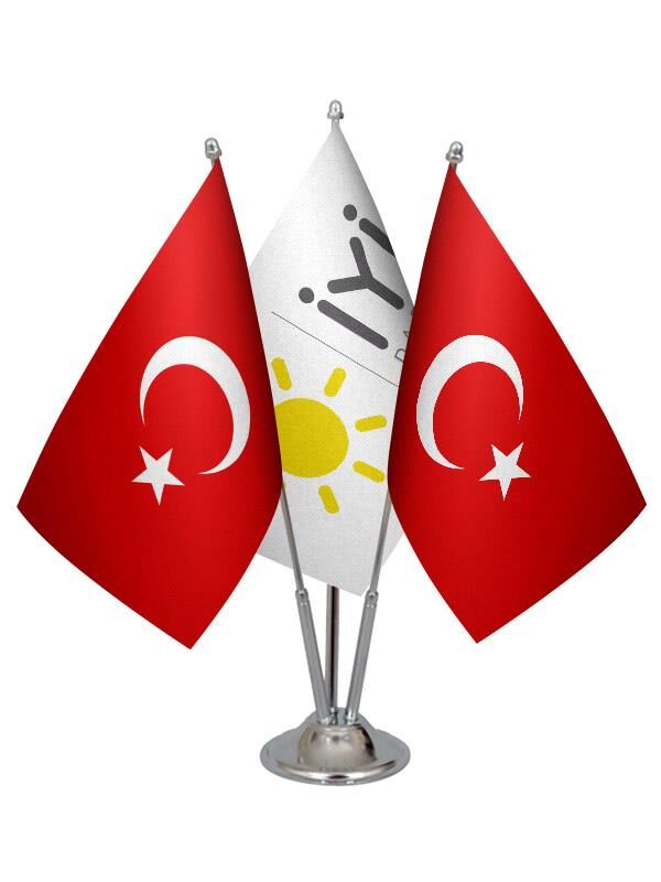 Masa Üstü İyi Parti Bayrağı Türk Bayrağı Üçlü Krom Direk Masa Bayrak Seti