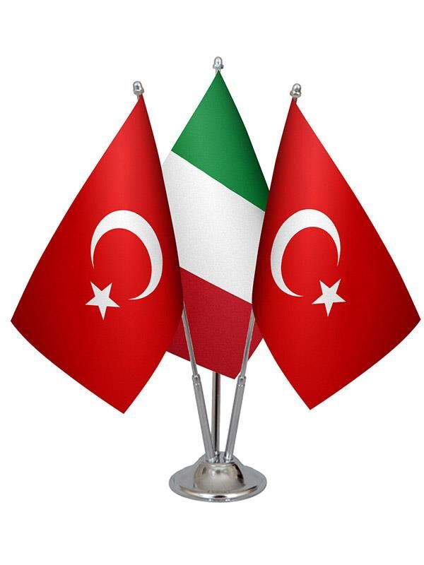Masa Üstü İtalya Bayrağı Türk Bayrağı Üçlü Krom Direk Masa Bayrak Seti