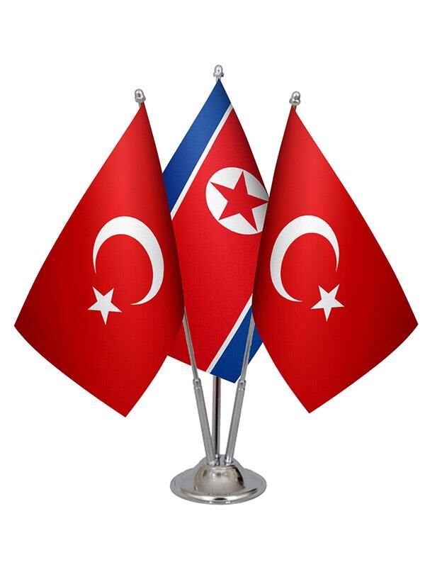 Masa Üstü Kuzey Kore Bayrağı Türk Bayrağı Üçlü Krom Direk Masa Bayrak Seti