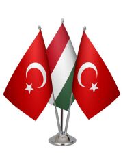 Masa Üstü Macaristan Bayrağı Türk Bayrağı Üçlü Krom Direk Masa Bayrak Seti