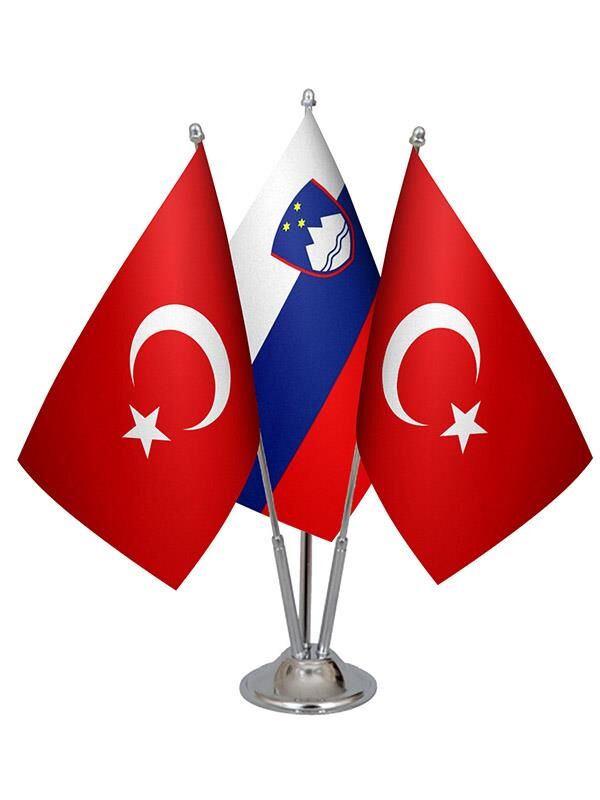 Masa Üstü Slovenya Bayrağı Türk Bayrağı Üçlü Krom Direk Masa Bayrak Seti