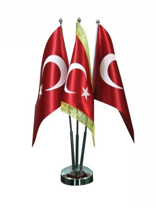 Masa Üstü Üçlü Türk Bayrağı  Biri Simli + Üçlü Krom Direk Masa Bayrak Seti