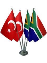Masa Üstü Güney Afrika Bayrağı Türk Bayrağı Dörtlü Krom Direk Masa Bayrak Seti