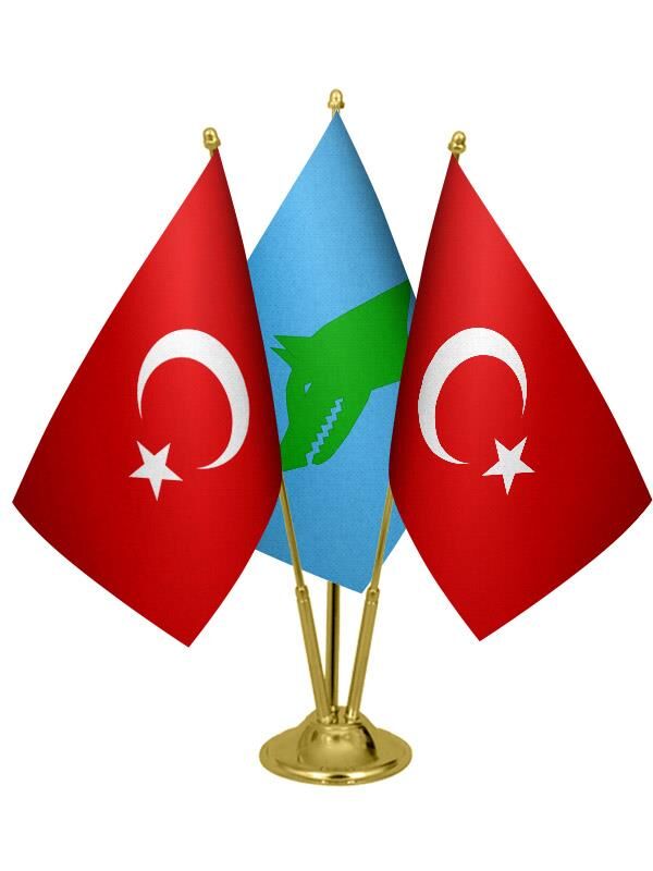 Masa Üstü Göktürk Bayrağı Türk Bayrağı Üçlü Pirinç Direk Masa Bayrak Seti