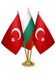 Masa Üstü Bulgaristan Bayrağı Türk Bayrağı Üçlü Pirinç Direk Masa Bayrak Seti