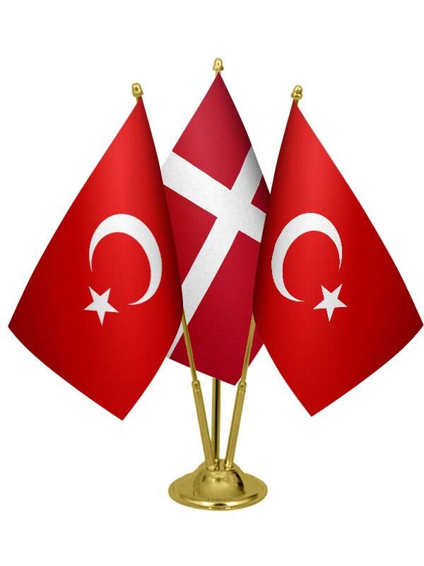 Masa Üstü Danimarka Bayrağı Türk Bayrağı Üçlü Pirinç Direk Masa Bayrak Seti