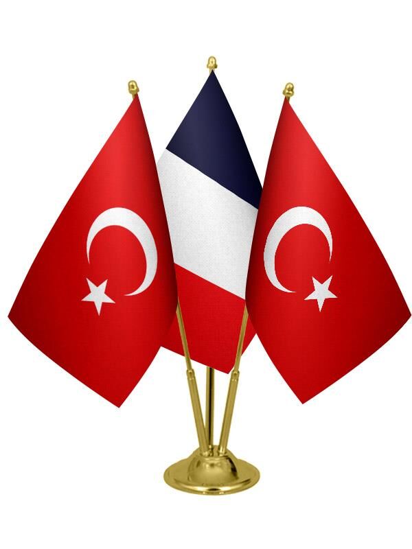 Masa Üstü Fransa Bayrağı Türk Bayrağı Üçlü Pirinç Direk Masa Bayrak Seti