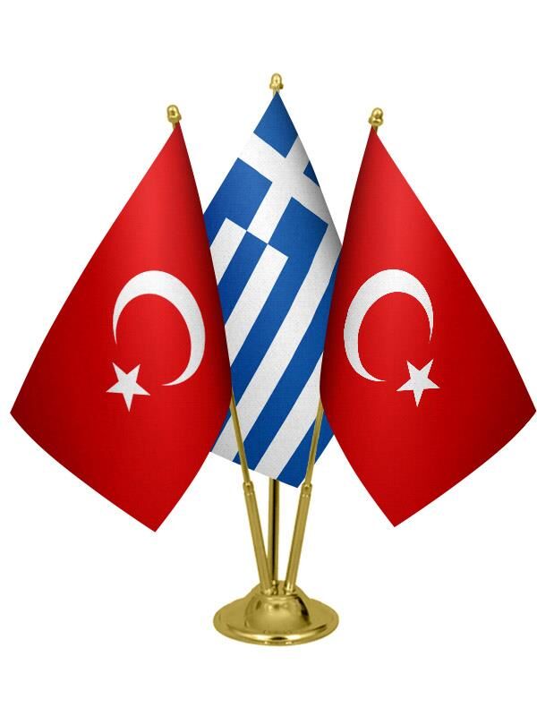 Masa Üstü Yunanistan Bayrağı Türk Bayrağı Üçlü Pirinç Direk Masa Bayrak Seti