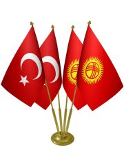 Masa Üstü Kırgızistan Bayrağı Türk Bayrağı Dörtlü Pirinç Direk Masa Bayrak Seti