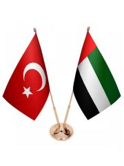 Masa Üstü Birleşik Arap Emirlikleri Bayrağı Türk Bayrağı İkili Pirinç Direk Masa Bayrak Seti
