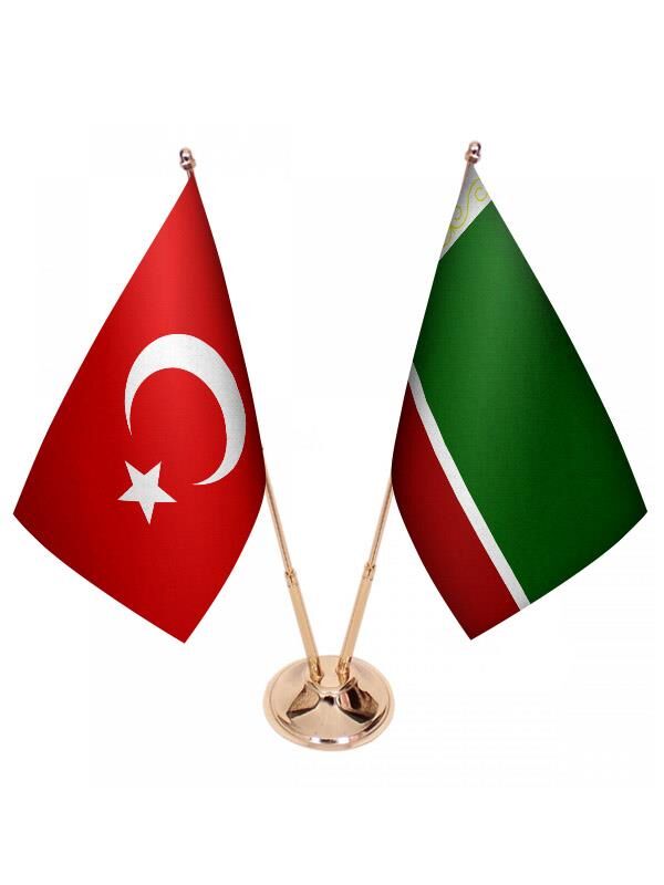 Masa Üstü Çeçenistan Bayrağı Türk Bayrağı İkili Pirinç Direk Masa Bayrak Seti