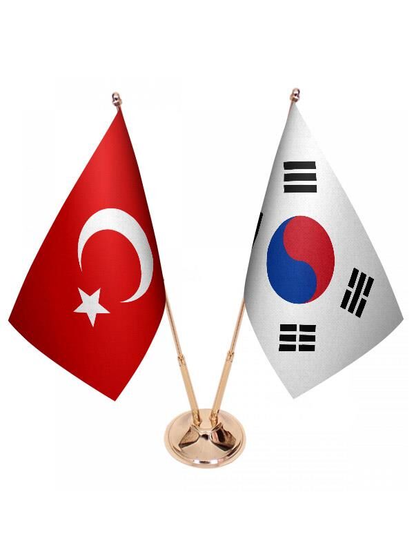 Masa Üstü Güney Kore Bayrağı Türk Bayrağı İkili Pirinç Direk Masa Bayrak Seti