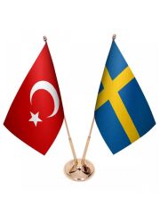 Masa Üstü İsveç Bayrağı Türk Bayrağı İkili Pirinç Direk Masa Bayrak Seti