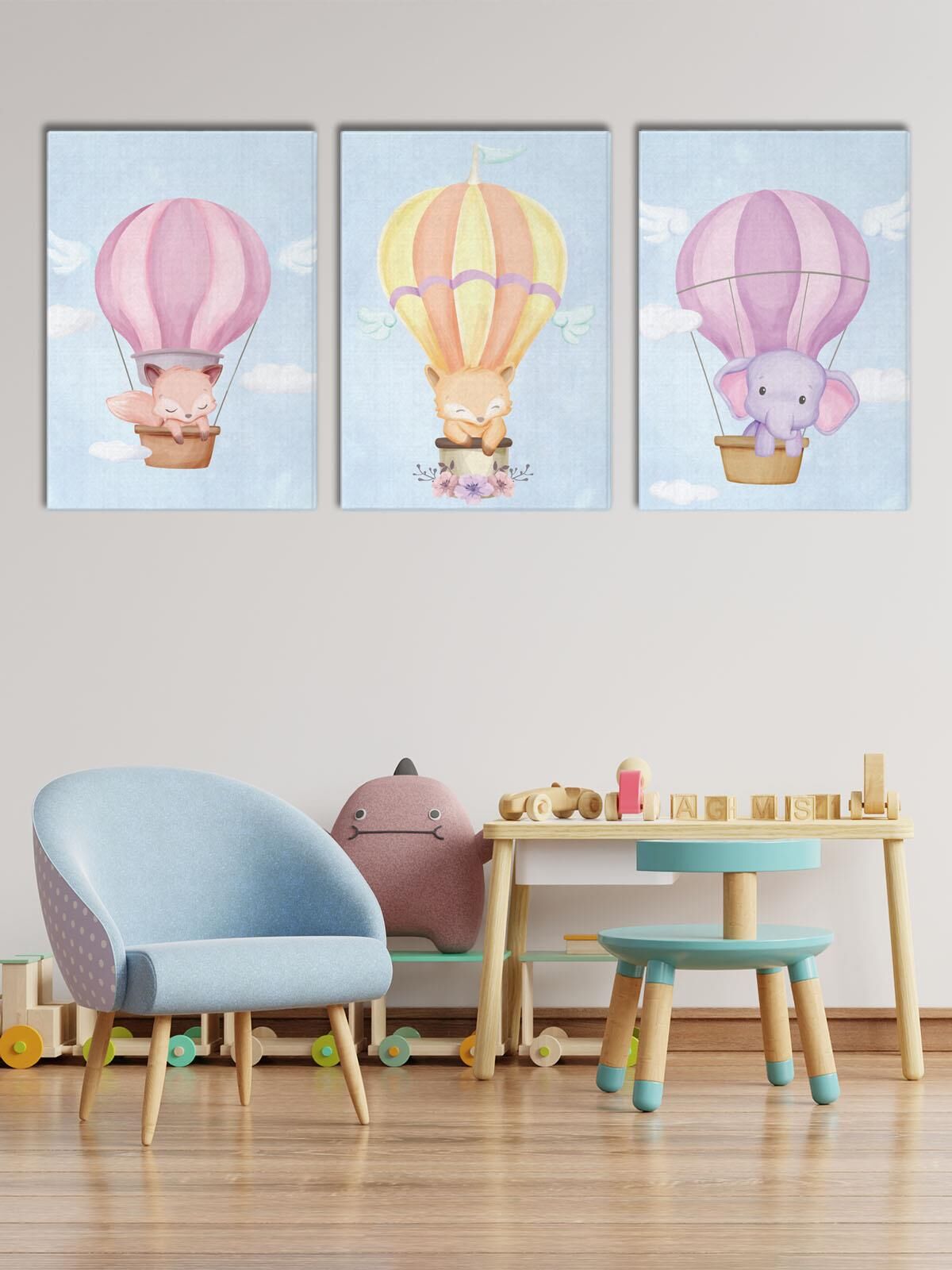 Balonla Uçan Hayvanlar Çocuk Odası Kanvas Tablo Seti 3 Adet x 40x55cm