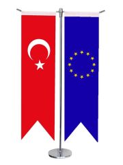 Masa Üstü Kırlangıç Avrupa Birliği + Türk Bayrağı + Krom T Direk Masa Bayrak Seti