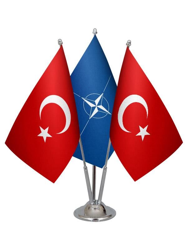 Masa Üstü NATO Bayrağı Türk Bayrağı Üçlü Krom Direk Masa Bayrak Seti